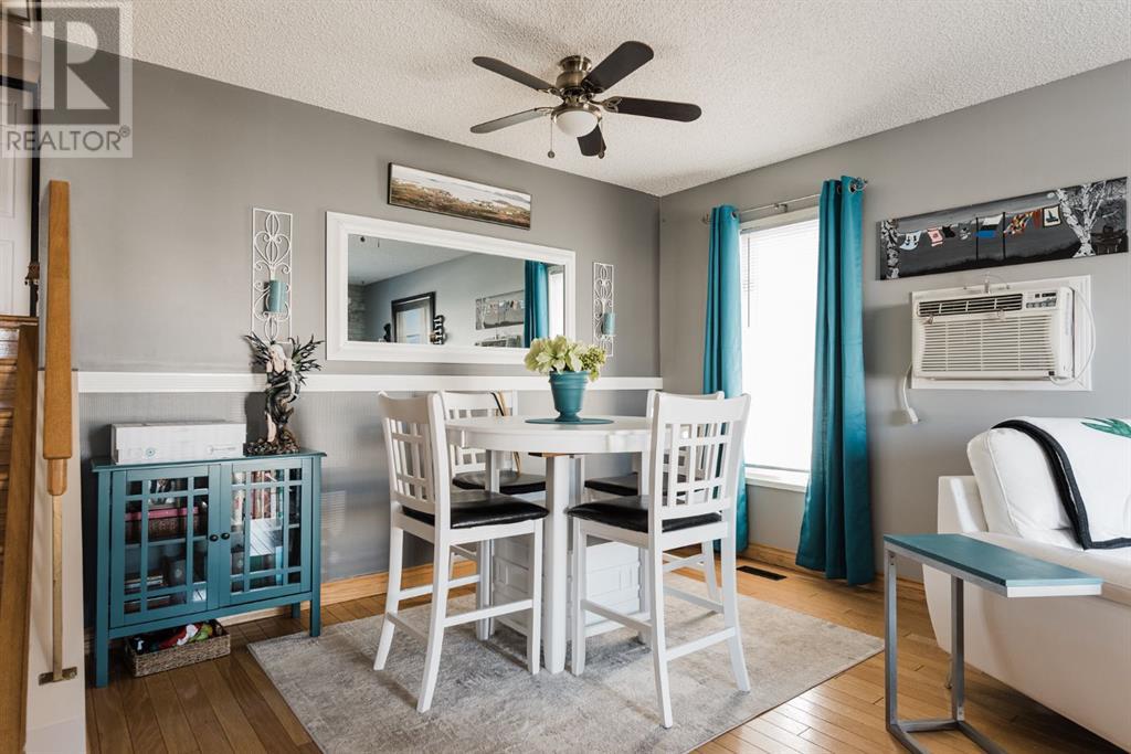 Property at 121 Fullerton Drive image 5