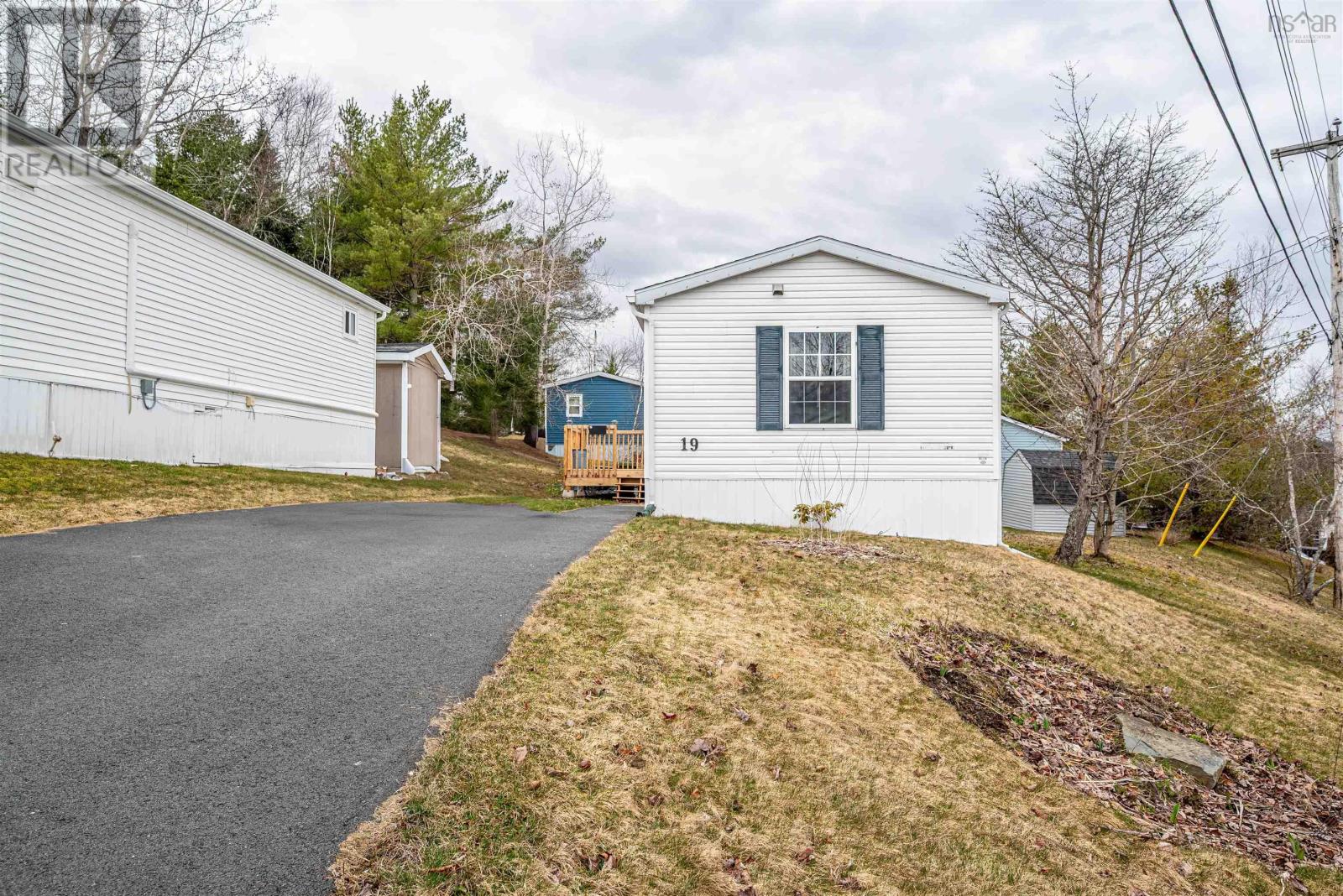 19 Wagner Drive, Middle Sackville, Nova Scotia  B4E 2Z3 - Photo 1 - 202503433