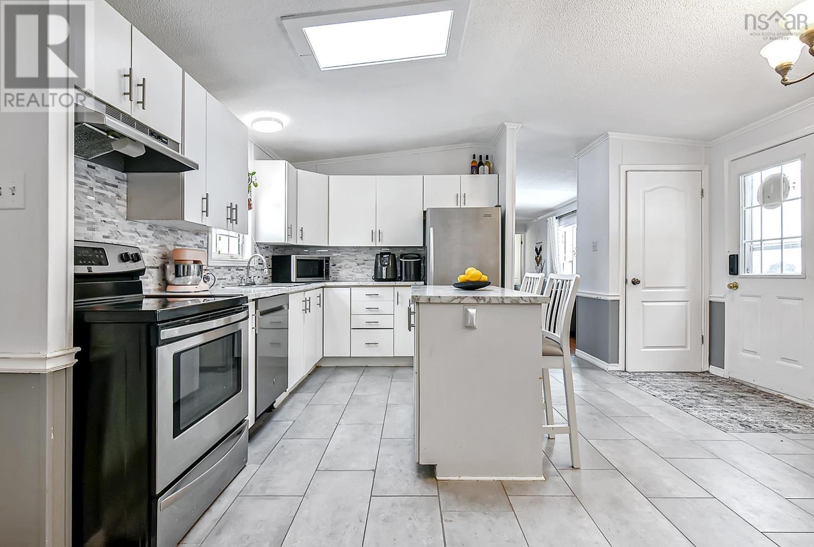 19 Wagner Drive, Middle Sackville, Nova Scotia  B4E 2Z3 - Photo 2 - 202503433