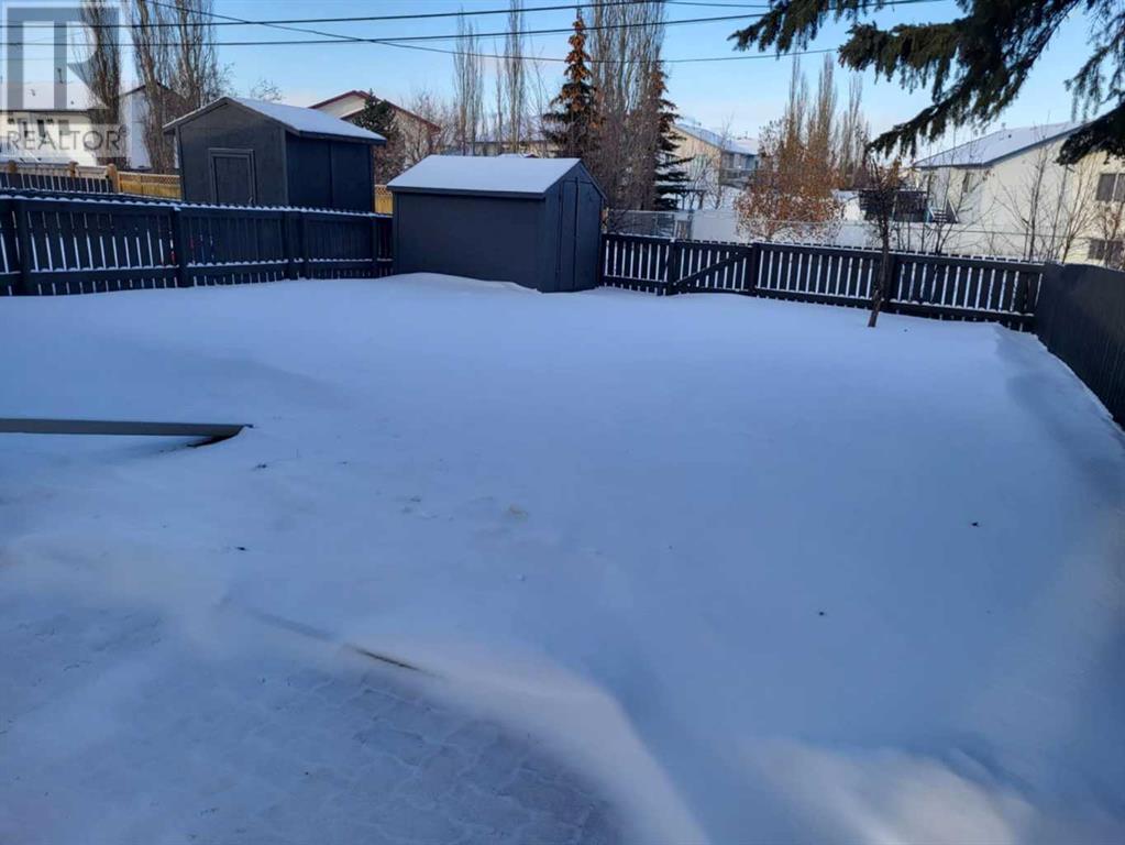 Property at 9220 112 A Avenue image 3
