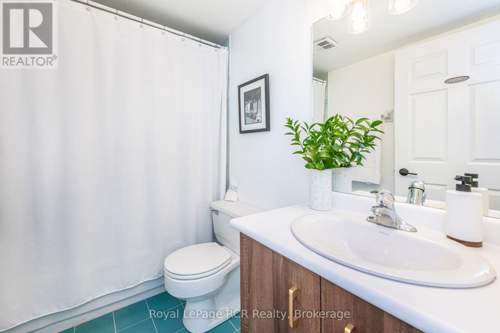 209 - 700 Constellation Drive, Mississauga (Hurontario), Ontario  L5R 3G8 - Photo 13 - W11985202