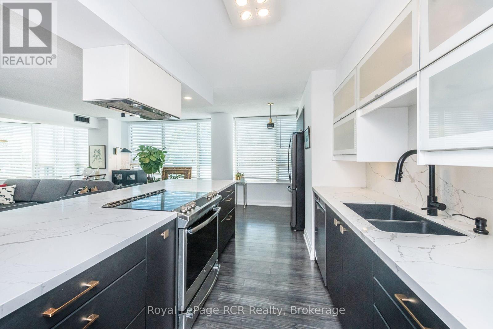Property at 209 - 700 CONSTELLATION DRIVE image 4