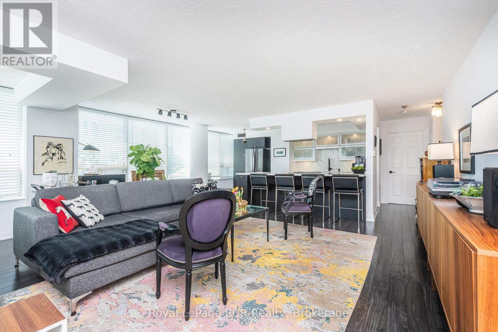 209 - 700 Constellation Drive, Mississauga (Hurontario), Ontario  L5R 3G8 - Photo 8 - W11985202