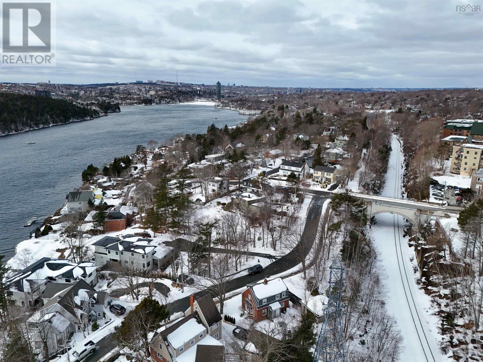 1180 Rockcliffe Street, Halifax, Nova Scotia  B3H 3Y6 - Photo 1 - 202503022