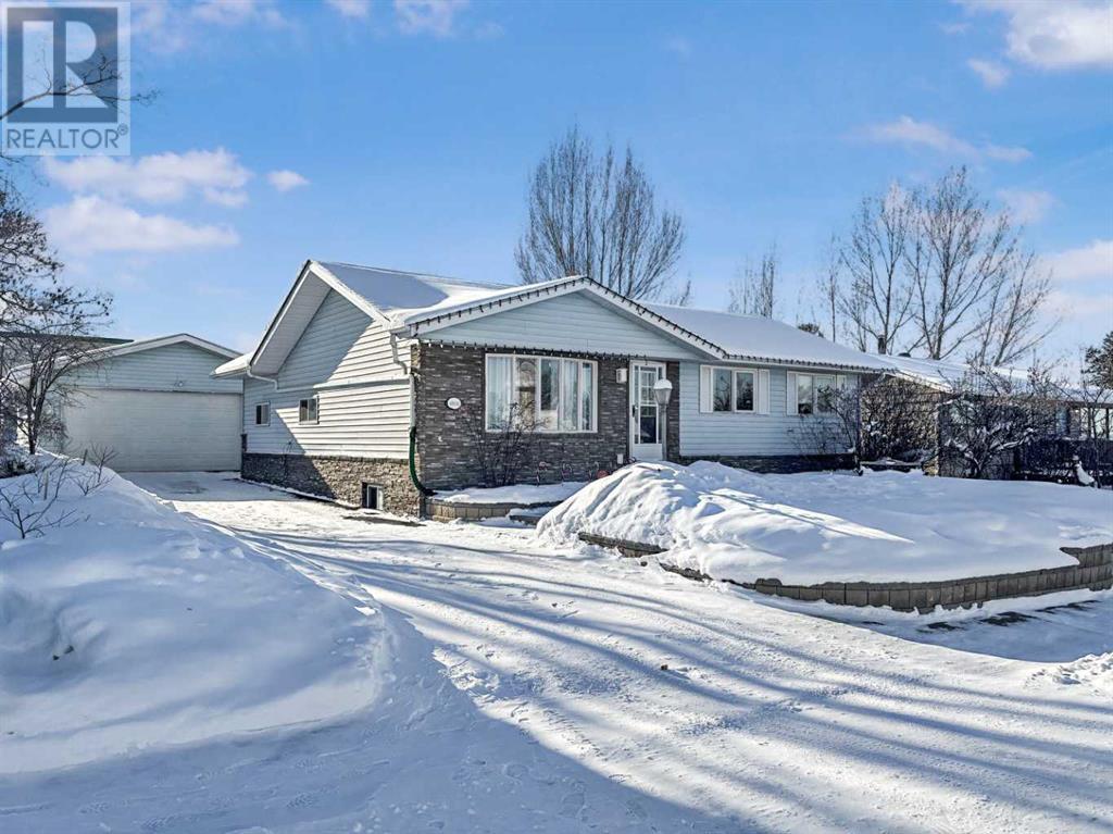 Property at 4806 53 Avenue image 1