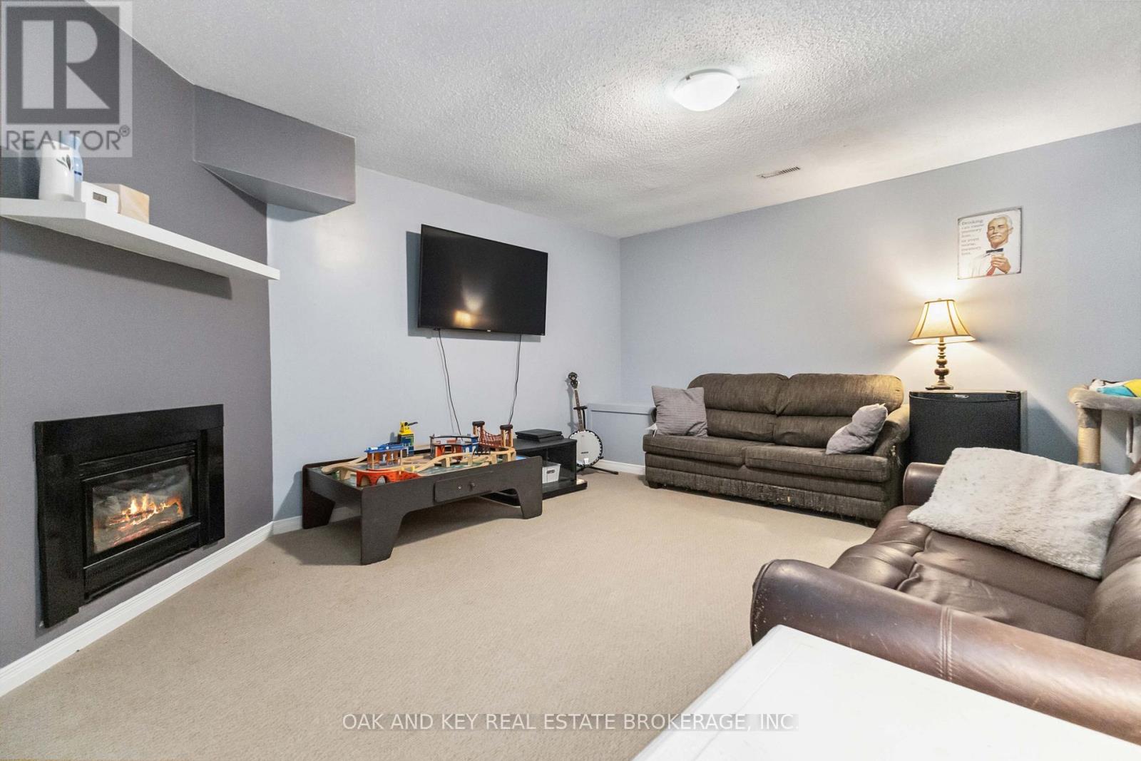 Photo 27 of 30 for 17 - 151 Bonaventure Drive