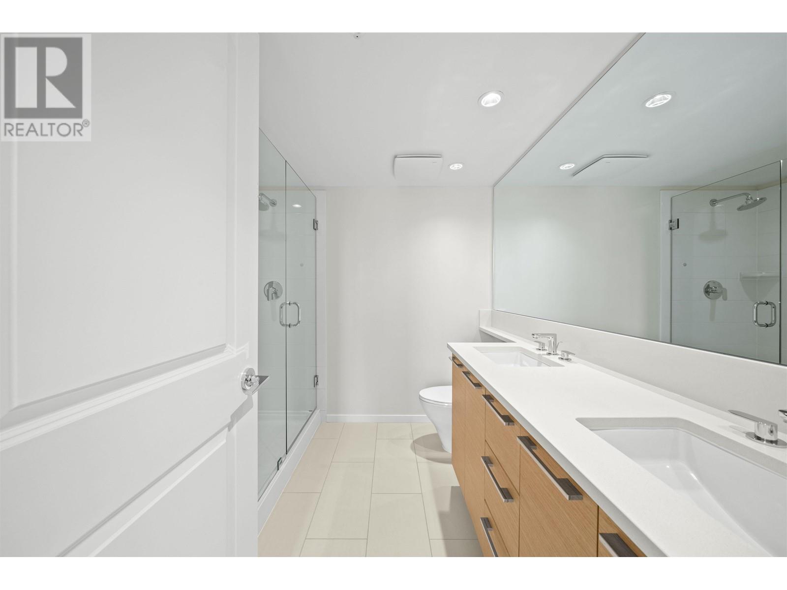 Listing Picture 25 of 35 : 2507 6658 DOW AVENUE, Burnaby / 本拿比 - 魯藝地產 Yvonne Lu Group - MLS Medallion Club Member