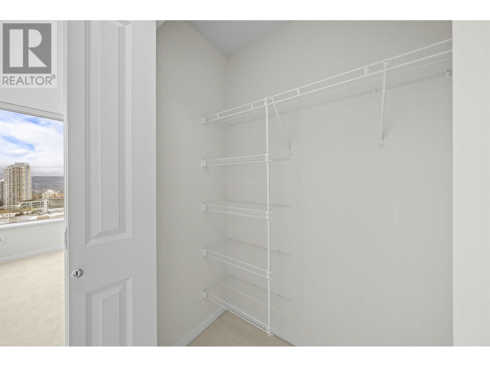 Listing Picture 30 of 35 : 2507 6658 DOW AVENUE, Burnaby / 本拿比 - 魯藝地產 Yvonne Lu Group - MLS Medallion Club Member
