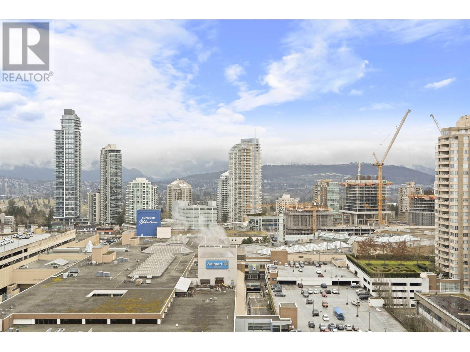 Listing Picture 6 of 35 : 2507 6658 DOW AVENUE, Burnaby / 本拿比 - 魯藝地產 Yvonne Lu Group - MLS Medallion Club Member