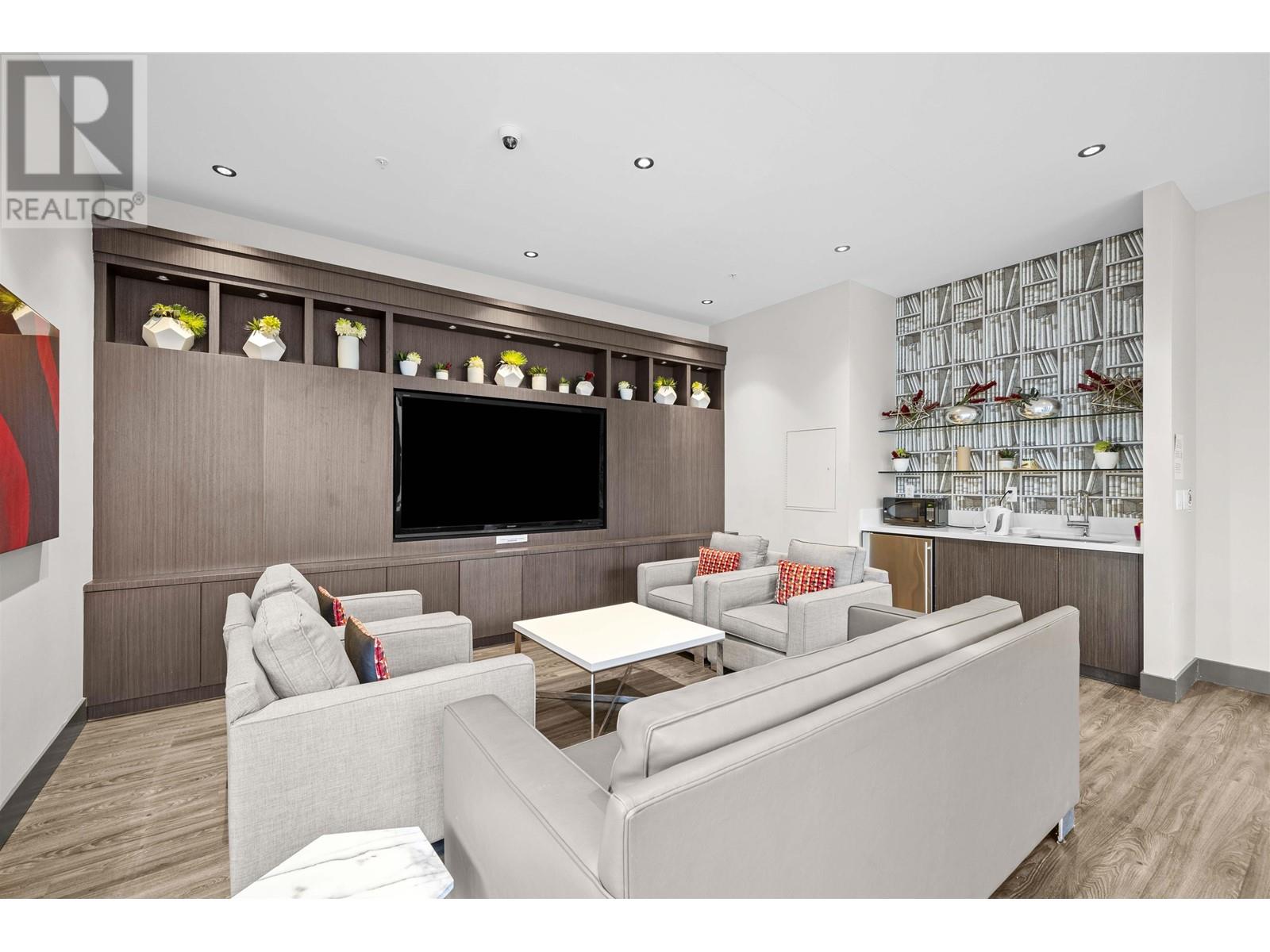 Listing Picture 8 of 35 : 2507 6658 DOW AVENUE, Burnaby / 本拿比 - 魯藝地產 Yvonne Lu Group - MLS Medallion Club Member