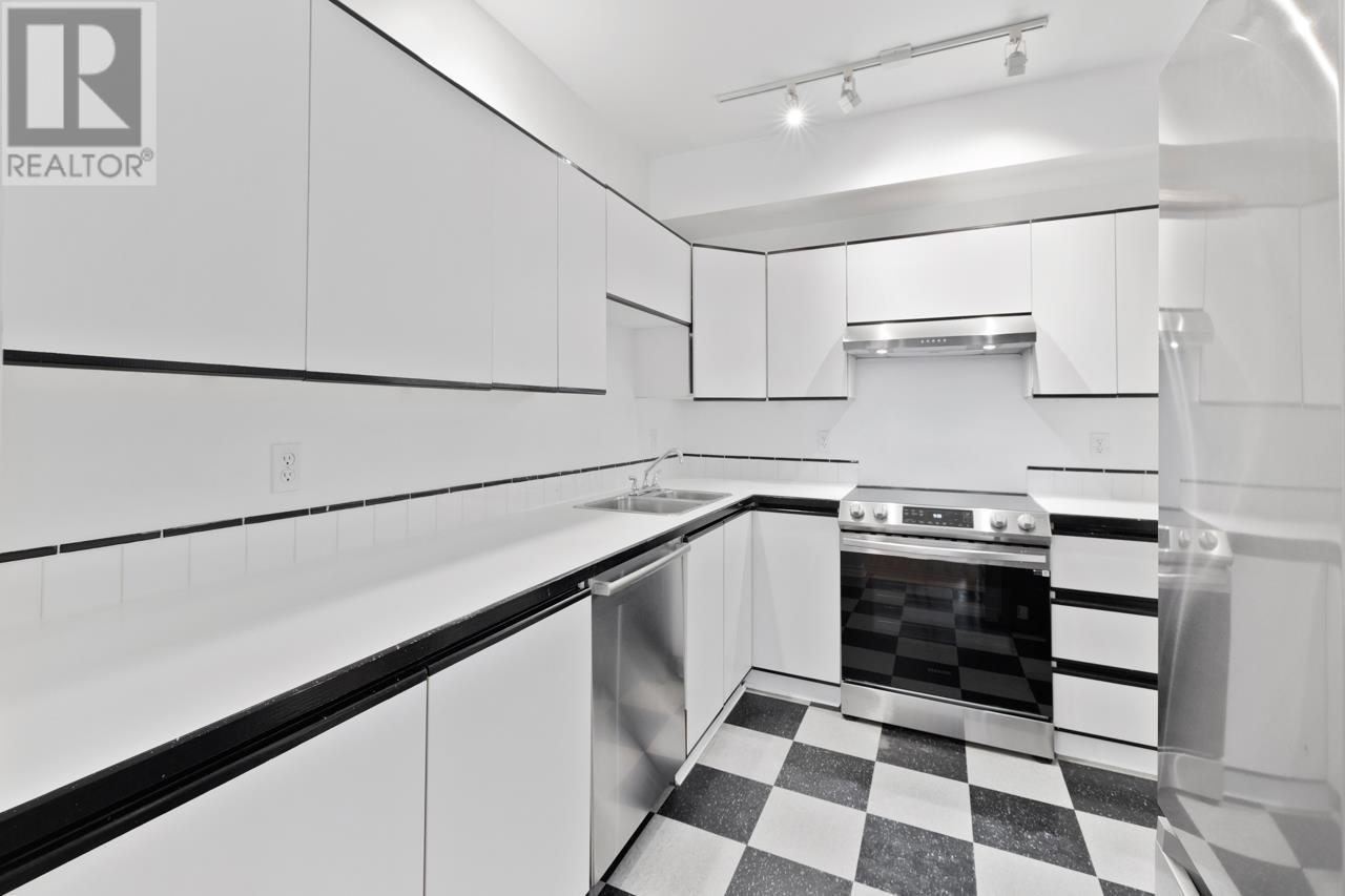 Listing Picture 10 of 32 : 3 451 E PENDER STREET, Vancouver / 溫哥華 - 魯藝地產 Yvonne Lu Group - MLS Medallion Club Member