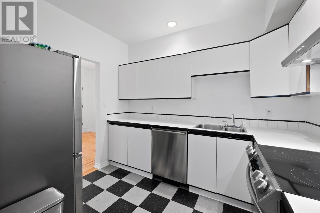 Listing Picture 12 of 32 : 3 451 E PENDER STREET, Vancouver / 溫哥華 - 魯藝地產 Yvonne Lu Group - MLS Medallion Club Member