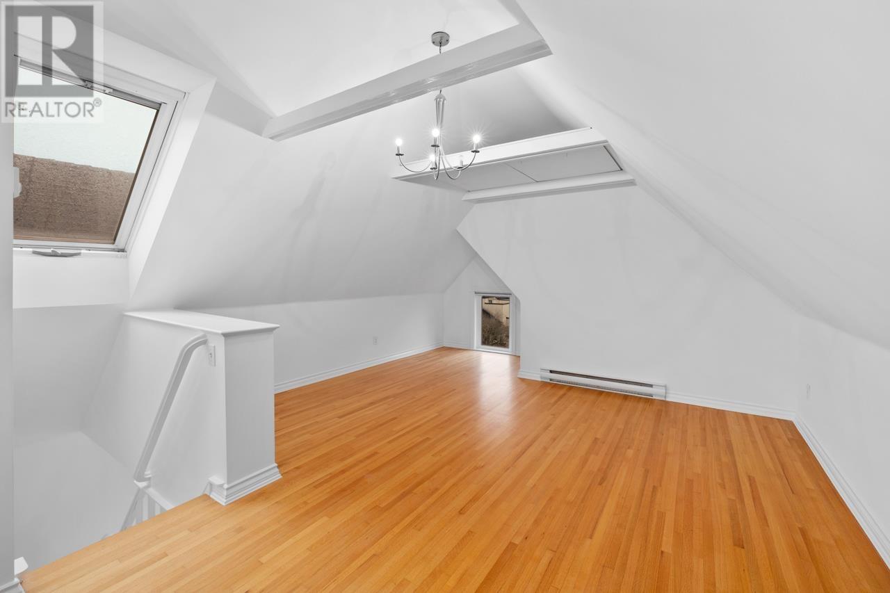 Listing Picture 20 of 32 : 3 451 E PENDER STREET, Vancouver / 溫哥華 - 魯藝地產 Yvonne Lu Group - MLS Medallion Club Member