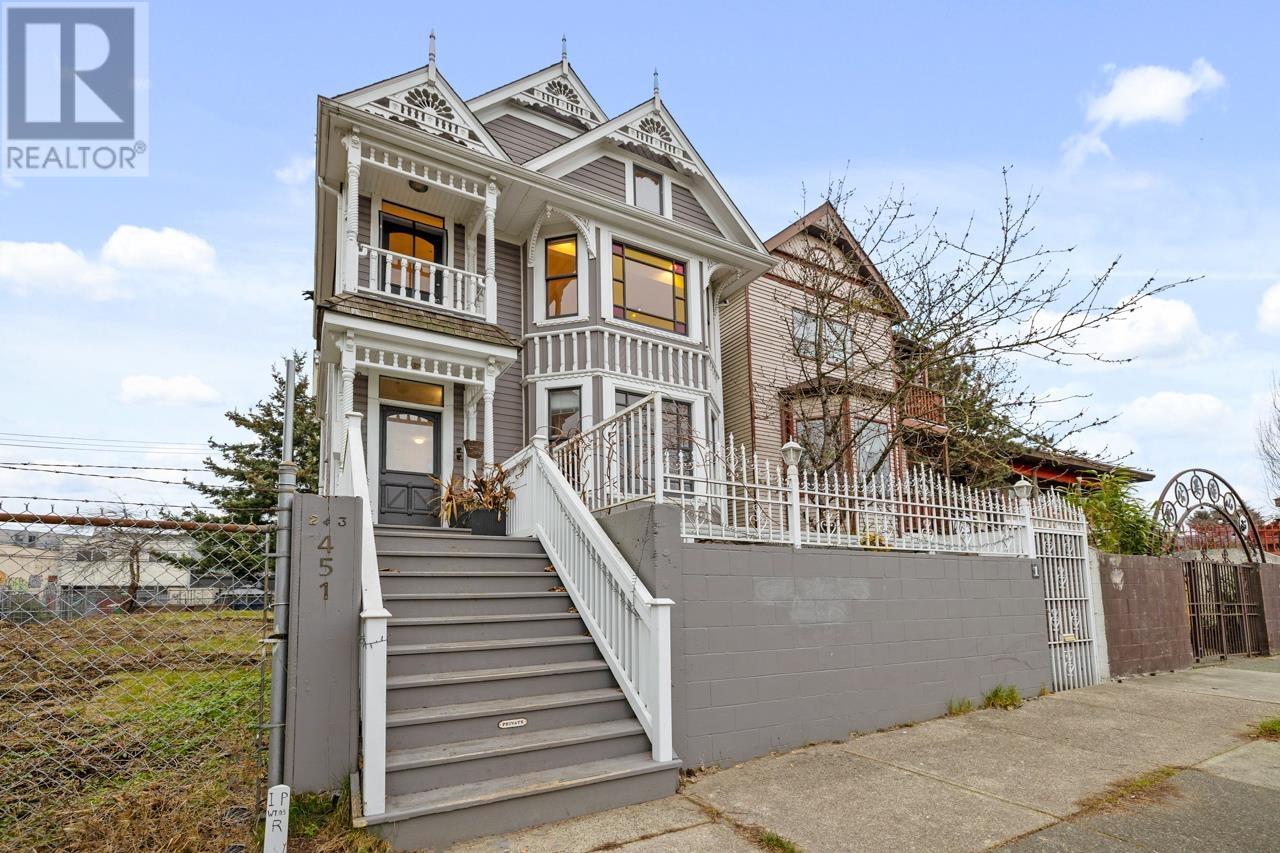 Listing Picture 30 of 32 : 3 451 E PENDER STREET, Vancouver / 溫哥華 - 魯藝地產 Yvonne Lu Group - MLS Medallion Club Member