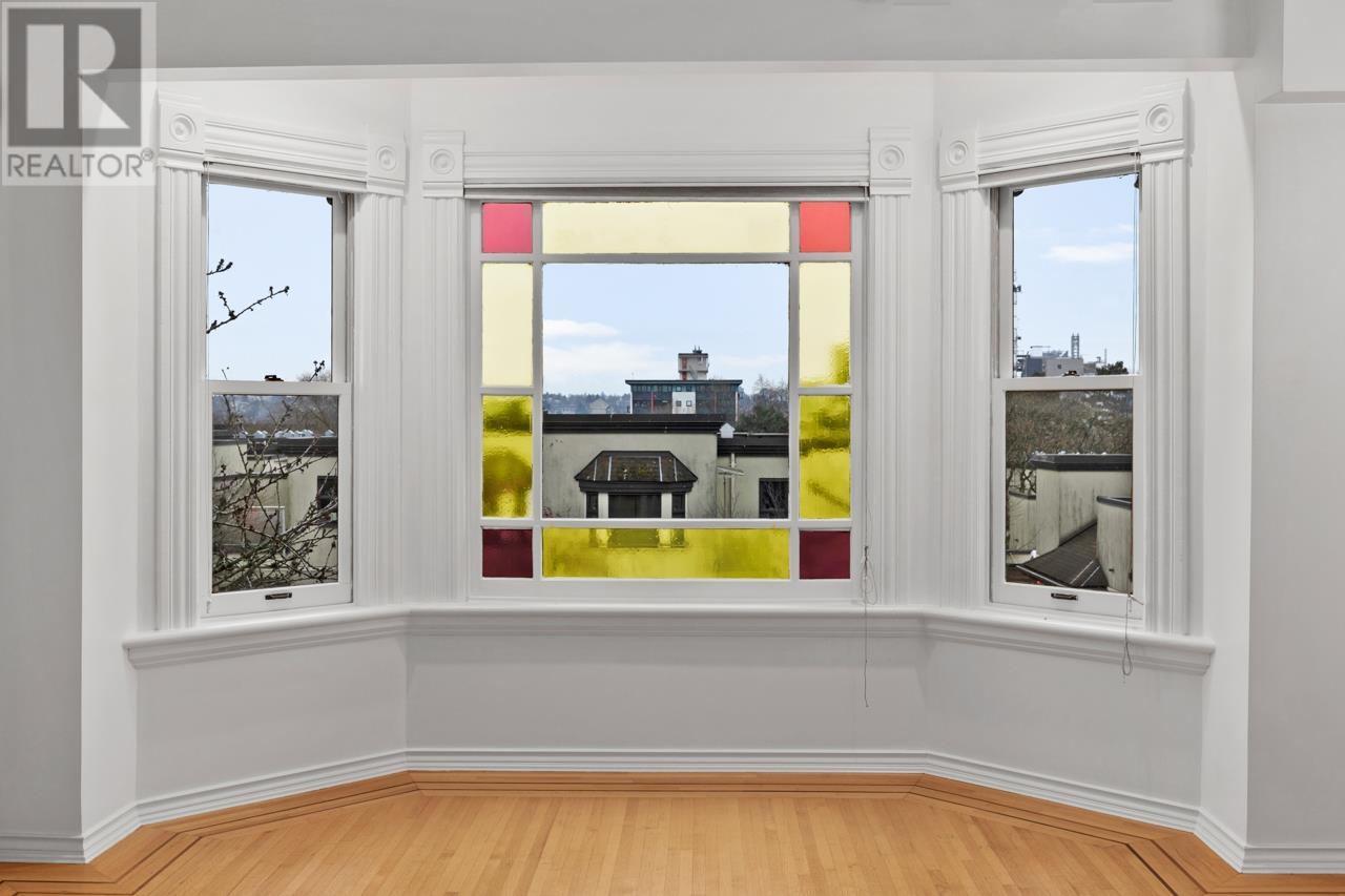 Listing Picture 5 of 32 : 3 451 E PENDER STREET, Vancouver / 溫哥華 - 魯藝地產 Yvonne Lu Group - MLS Medallion Club Member