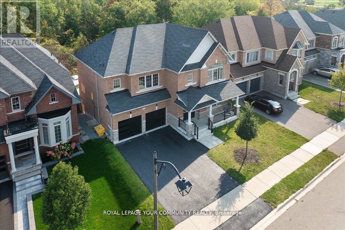 577 CLIFFORD PERRY PLACE, Newmarket, Ontario