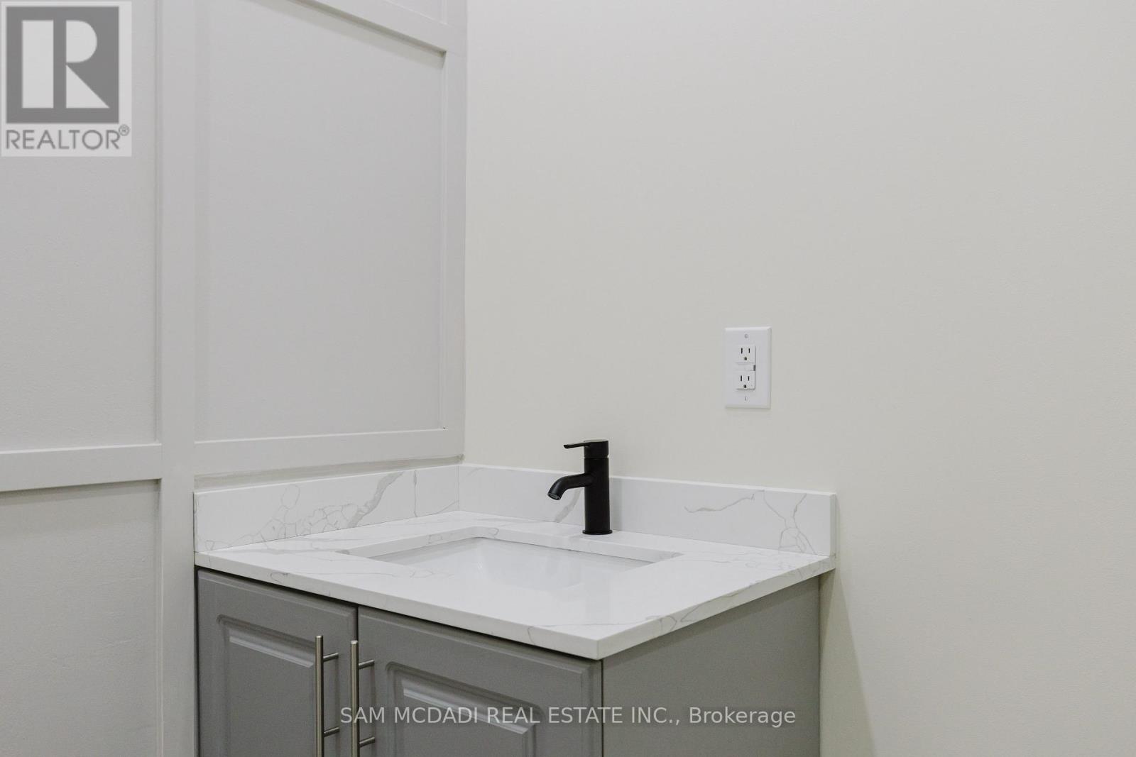 Single Office - 728 Main Street E, Hamilton, Ontario  L8M 1K9 - Photo 24 - X11985291