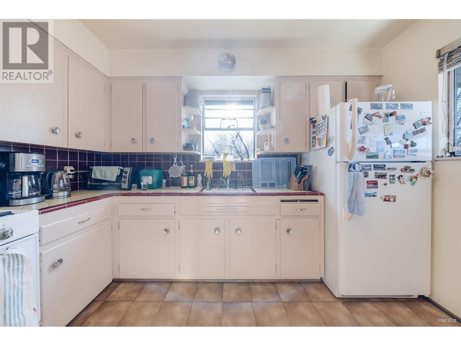 4015 Alice Street, Vancouver, British Columbia  V5N 4M9 - Photo 8 - R2959330
