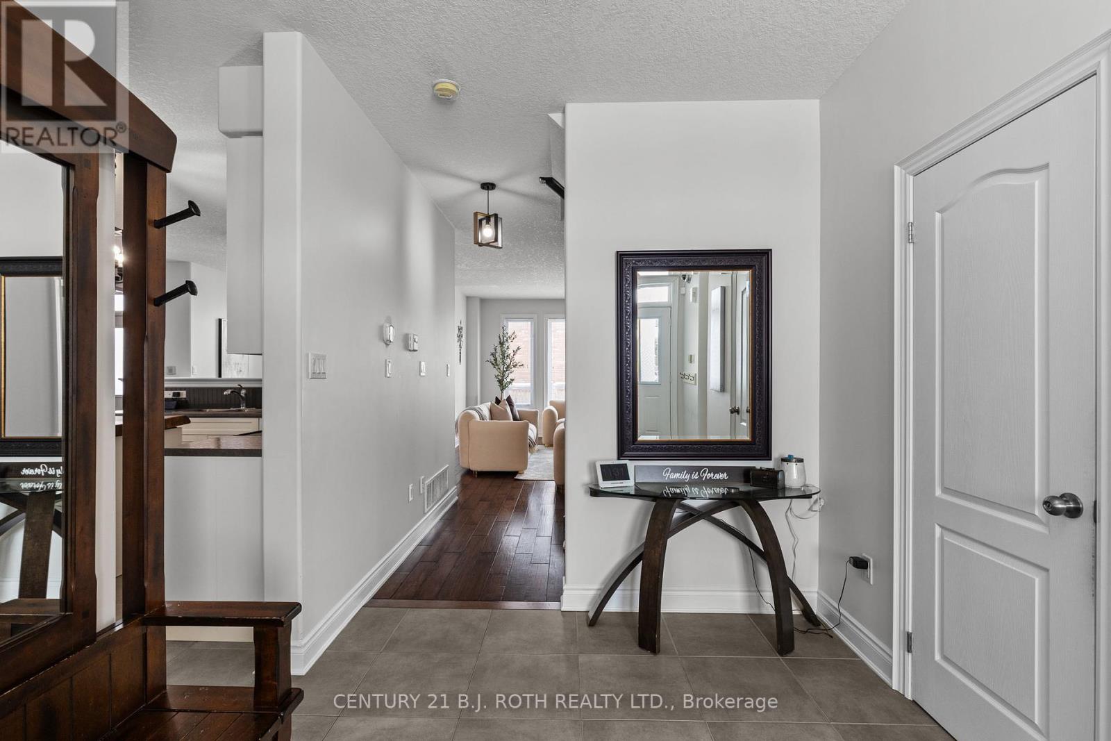 Property at 9 KIERLAND ROAD image 4