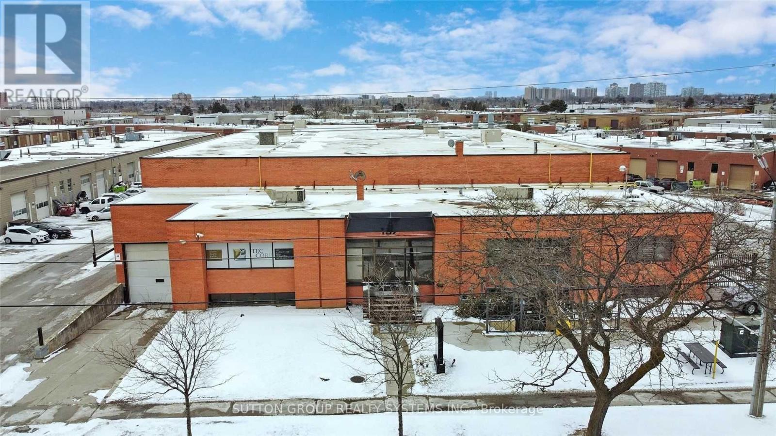 157 Toryork Drive, Toronto, Ontario  M9L 1X9 - Photo 17 - W11985396