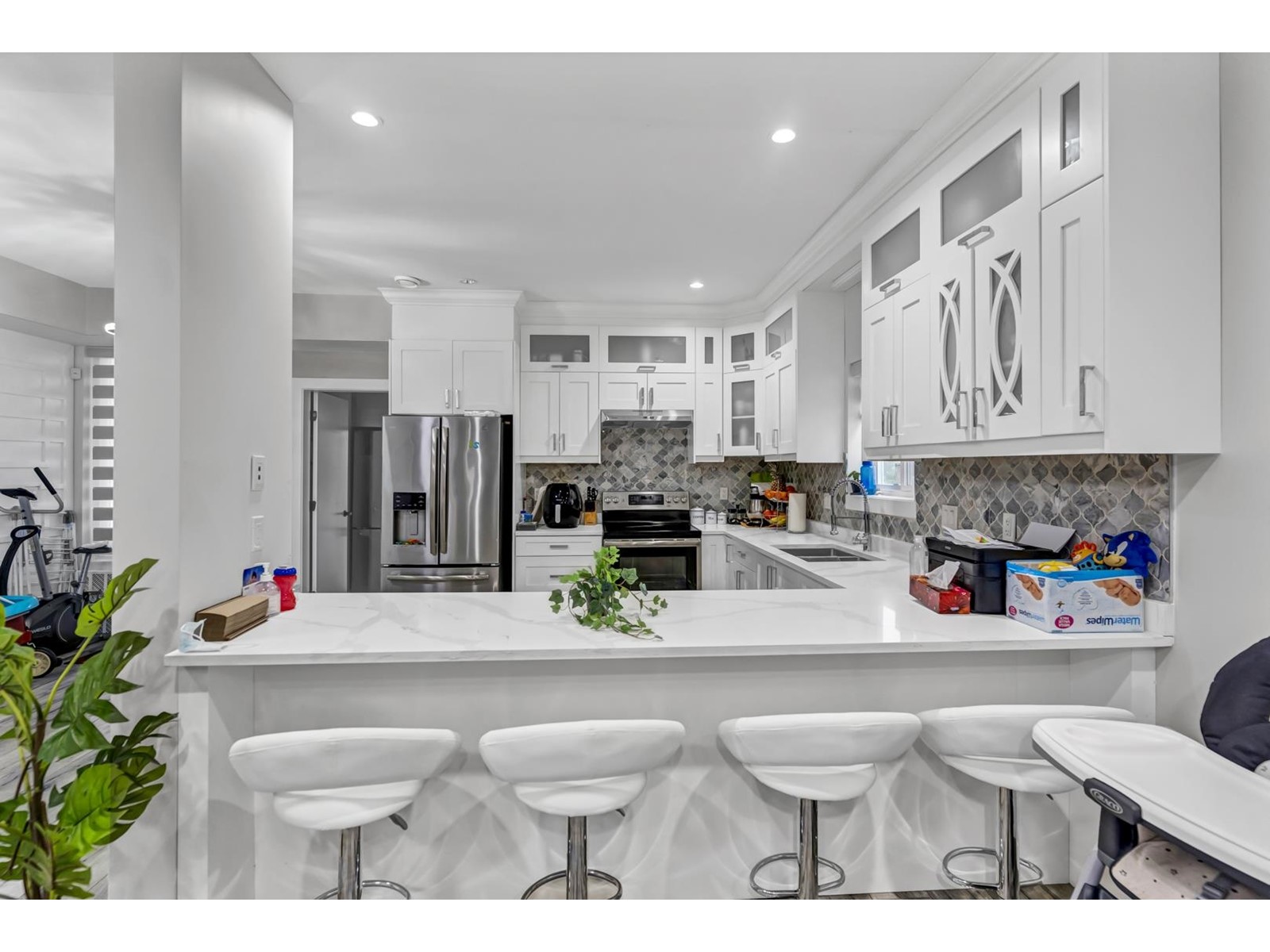 12375 80a Avenue, Surrey, British Columbia  V3W 3X8 - Photo 6 - R2967183