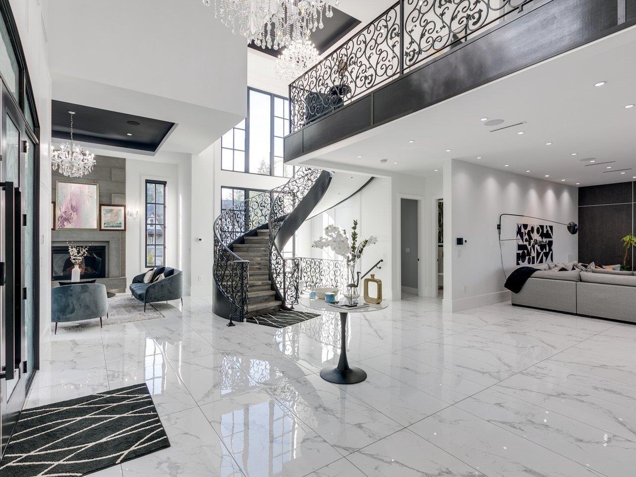Property at 14433 28 AVENUE image 3