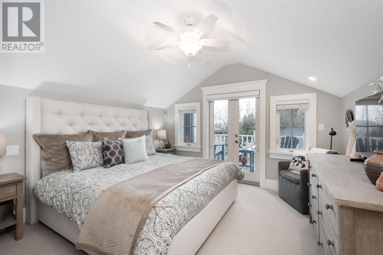 1421 Gordon Avenue, West Vancouver, British Columbia  V7T 1R5 - Photo 16 - R2968233