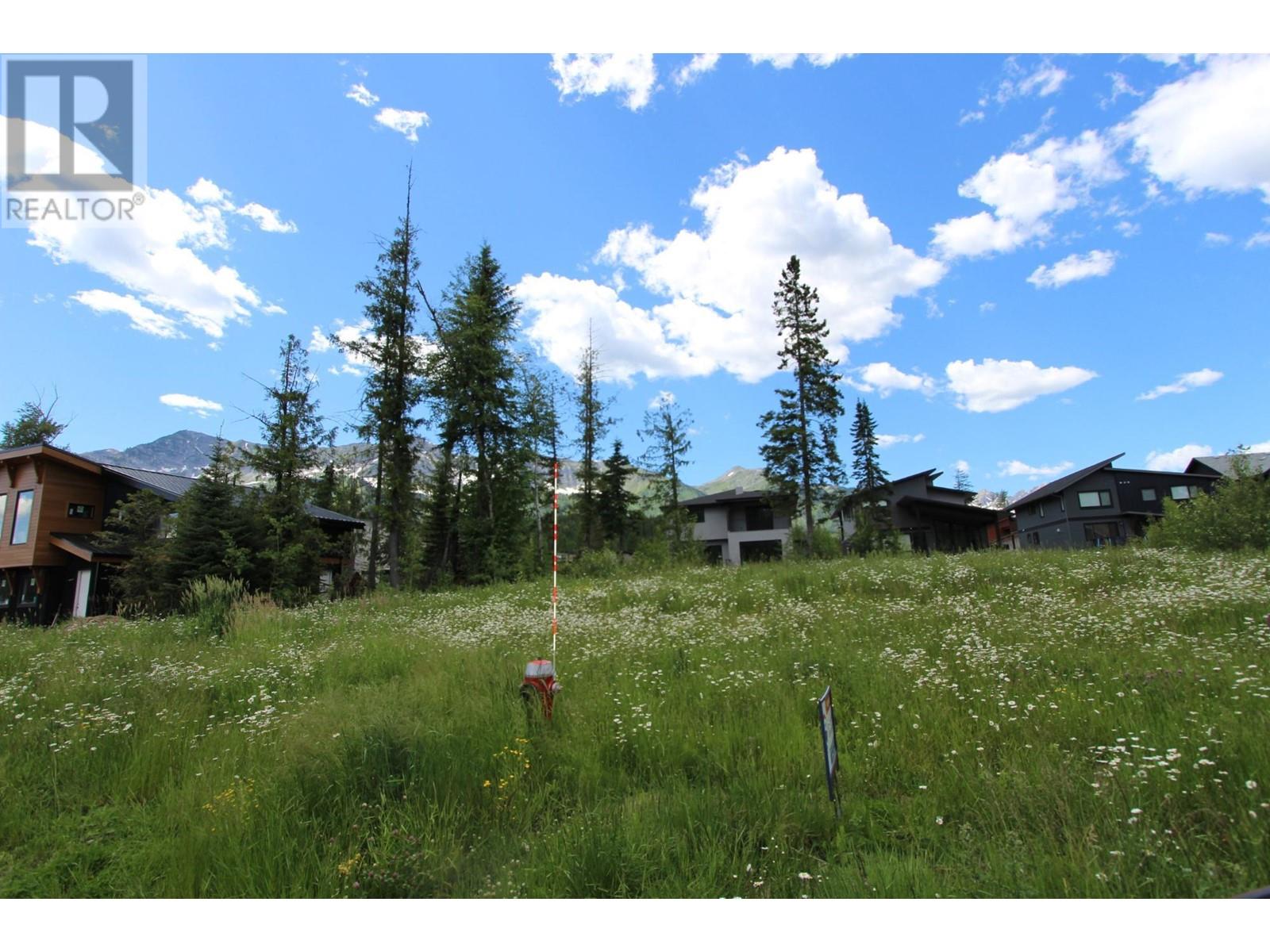 4 HUCKLEBERRY Place, Fernie, British Columbia
