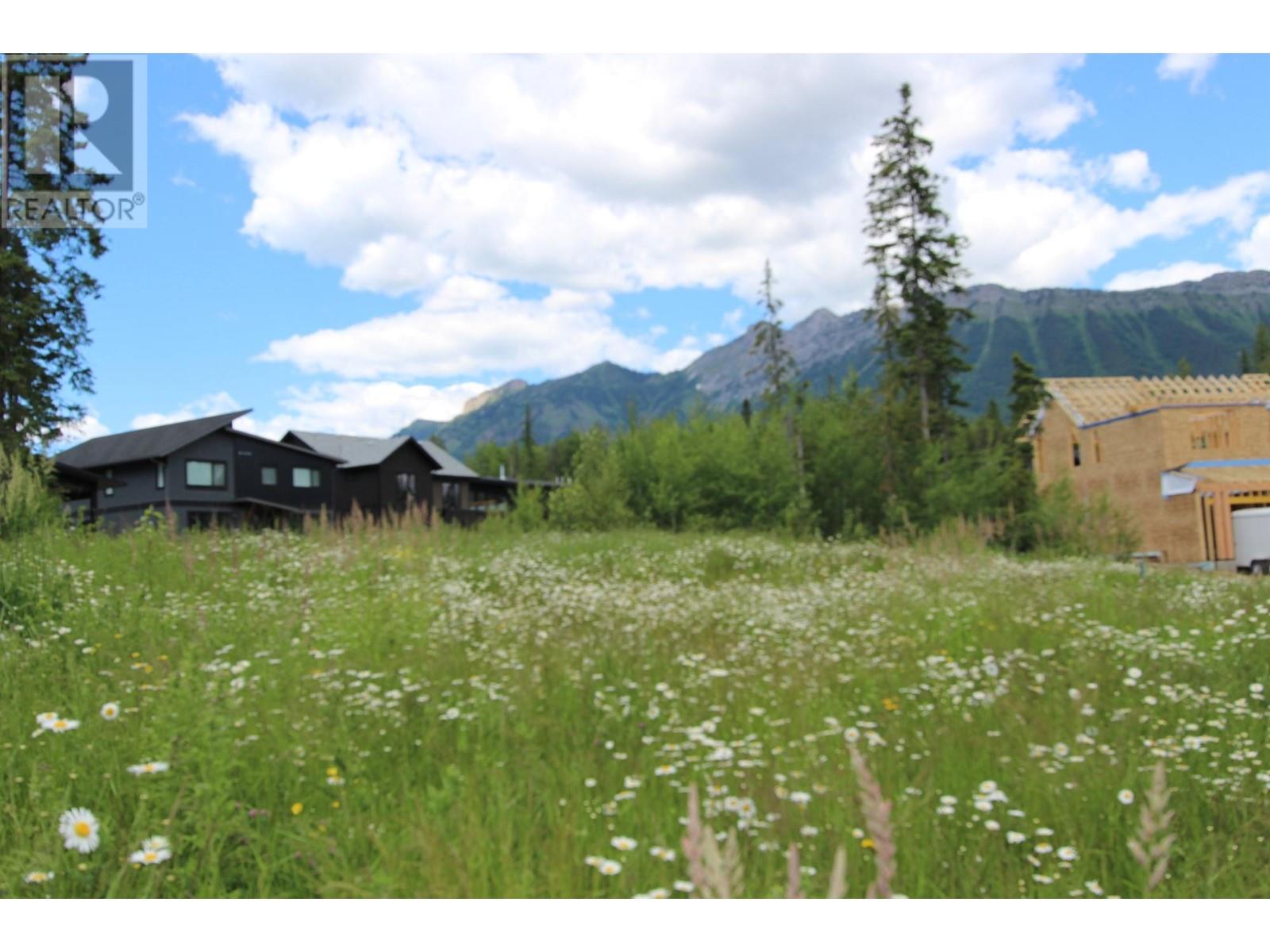 4 Huckleberry Place, Fernie, British Columbia  V0B 1M1 - Photo 11 - 10336250