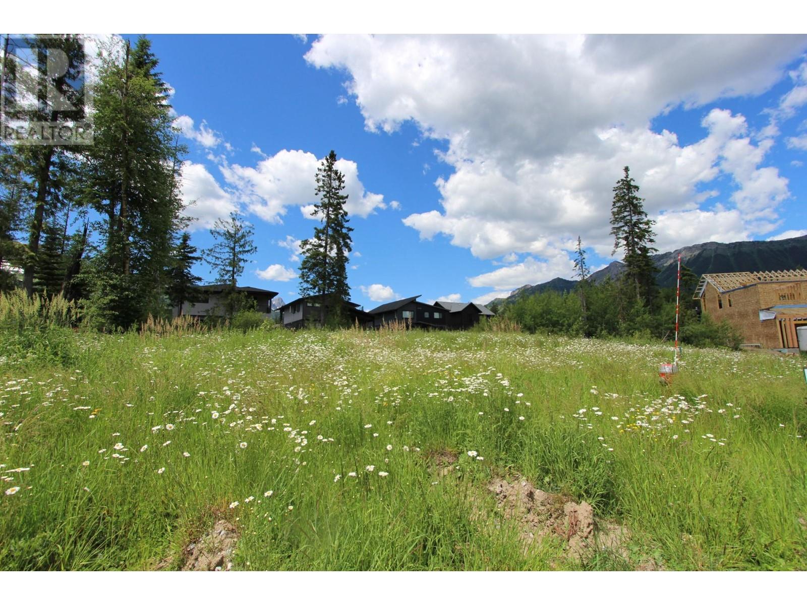 4 Huckleberry Place, Fernie, British Columbia  V0B 1M1 - Photo 3 - 10336250