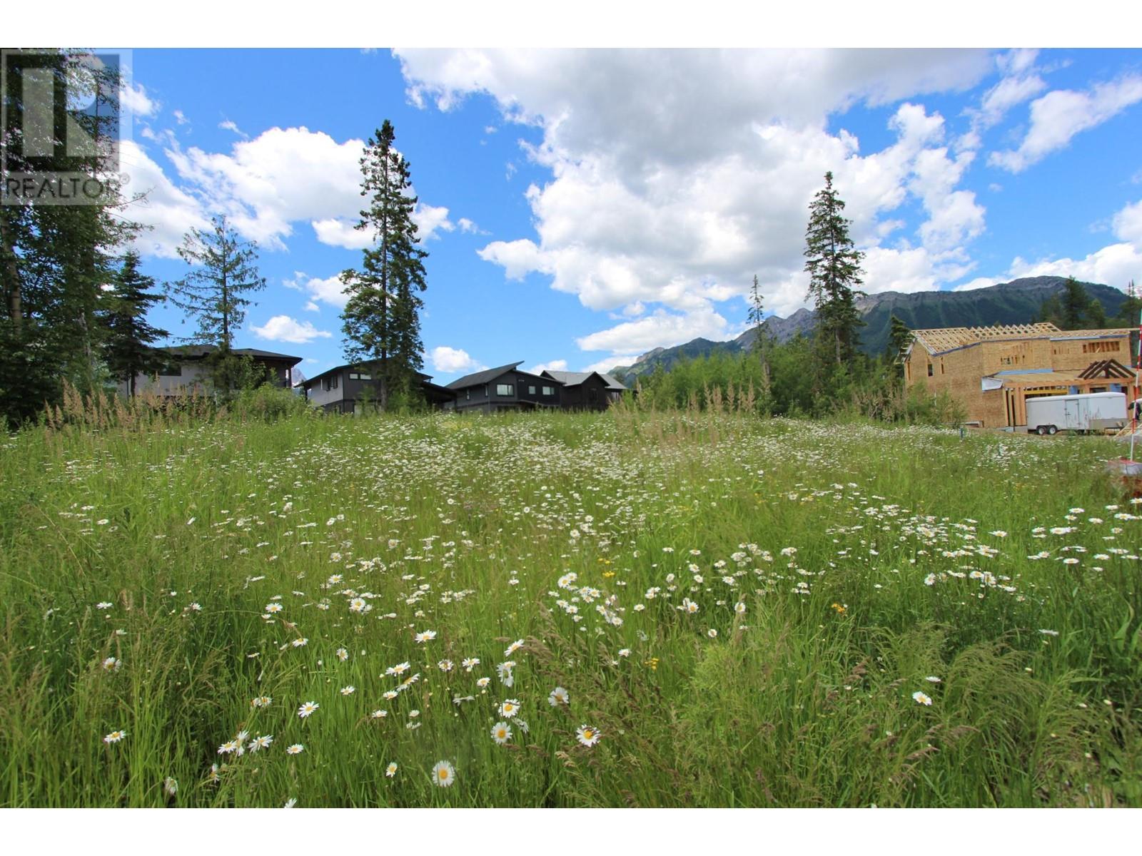 4 Huckleberry Place, Fernie, British Columbia  V0B 1M1 - Photo 4 - 10336250