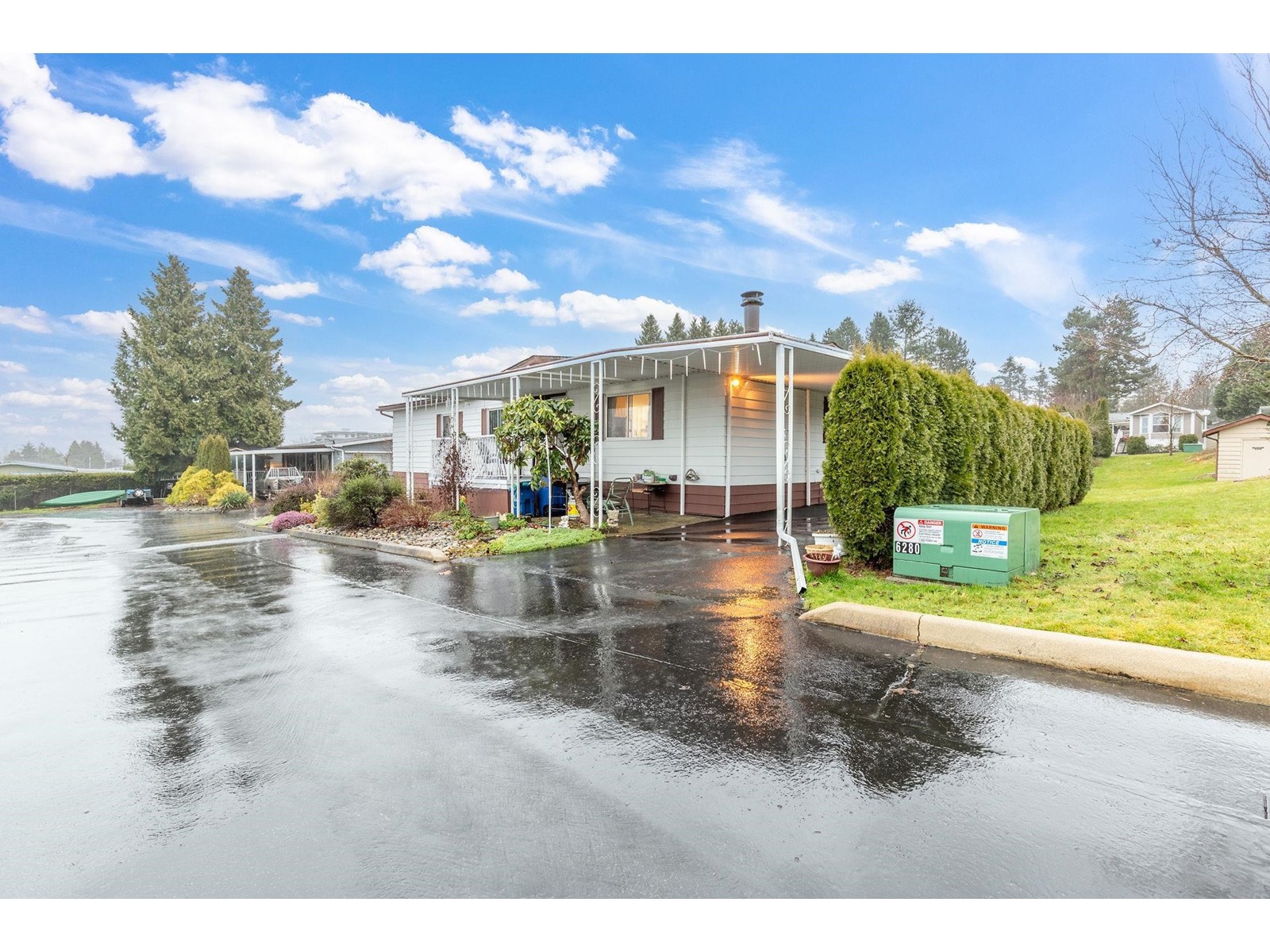 Property at 131 8234 134 STREET image 3