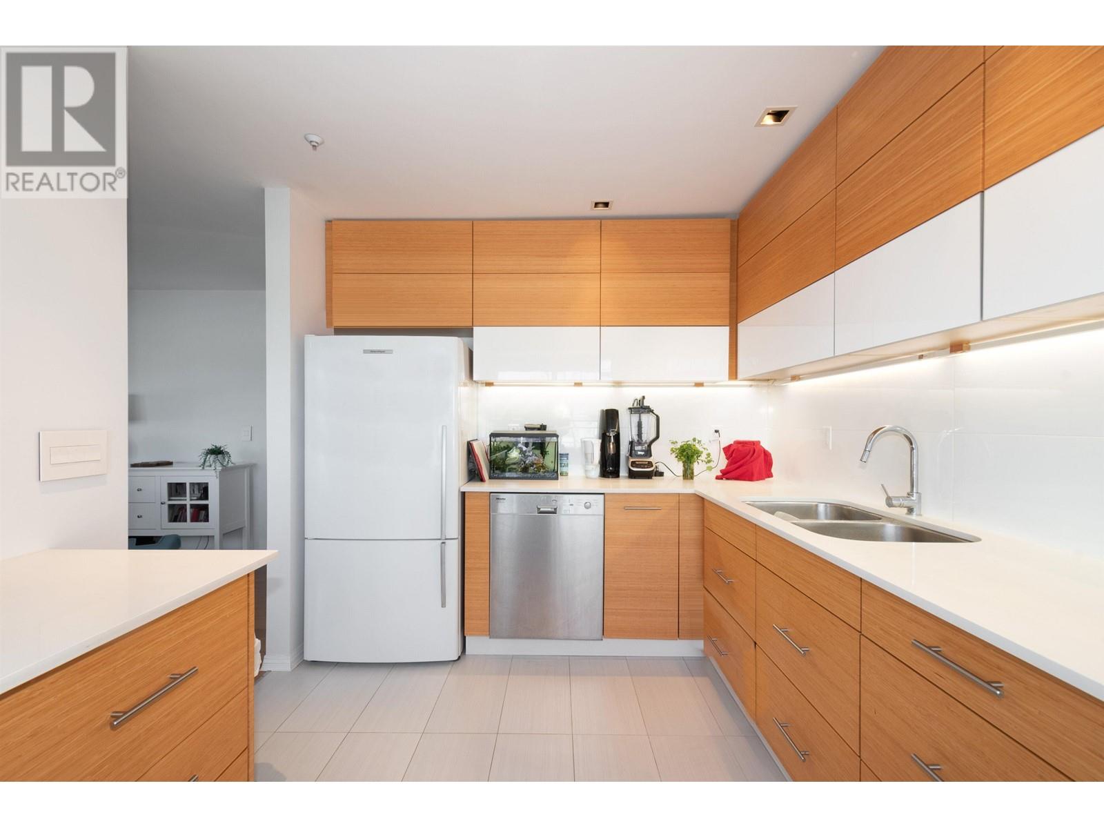 403 2555 W 4th Avenue, Vancouver, British Columbia  V6K 1P5 - Photo 11 - R2969644