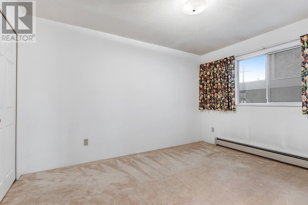 Listing Picture 13 of 25 : 68 W 27TH AVENUE, Vancouver / 溫哥華 - 魯藝地產 Yvonne Lu Group - MLS Medallion Club Member