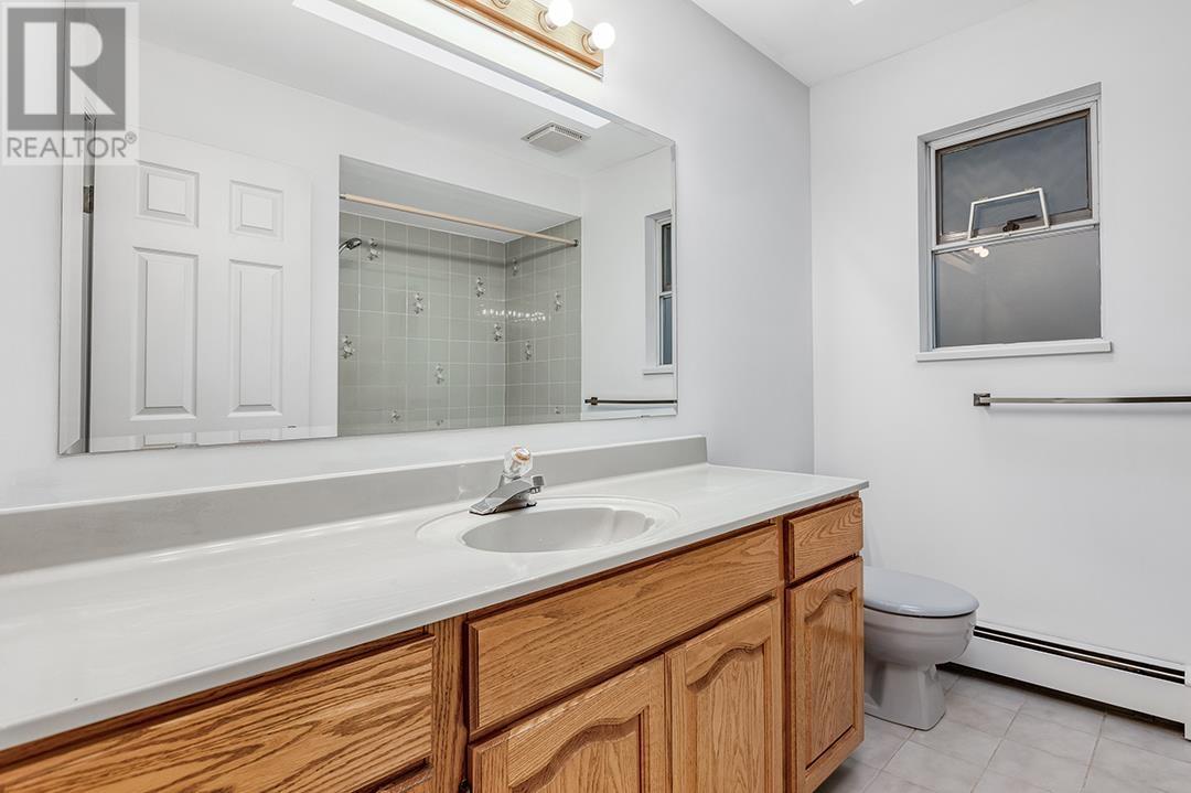 Listing Picture 14 of 25 : 68 W 27TH AVENUE, Vancouver / 溫哥華 - 魯藝地產 Yvonne Lu Group - MLS Medallion Club Member