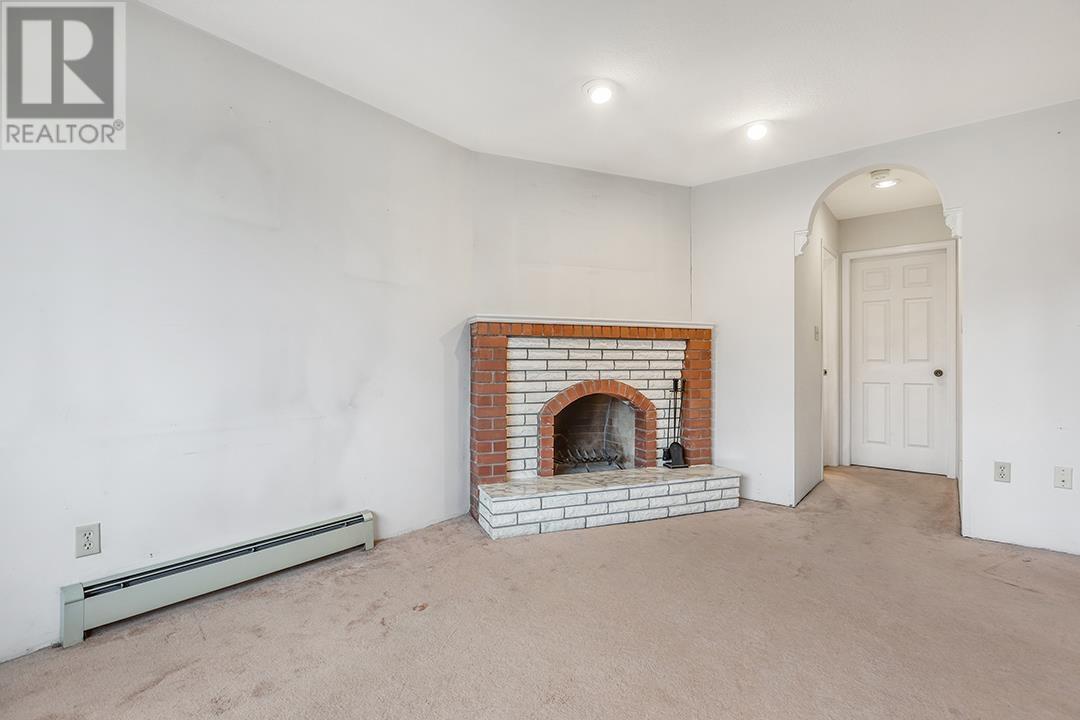 Listing Picture 16 of 25 : 68 W 27TH AVENUE, Vancouver / 溫哥華 - 魯藝地產 Yvonne Lu Group - MLS Medallion Club Member