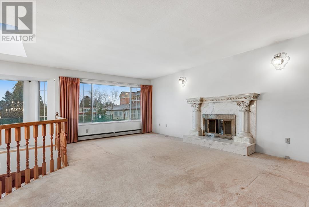 Listing Picture 3 of 25 : 68 W 27TH AVENUE, Vancouver / 溫哥華 - 魯藝地產 Yvonne Lu Group - MLS Medallion Club Member