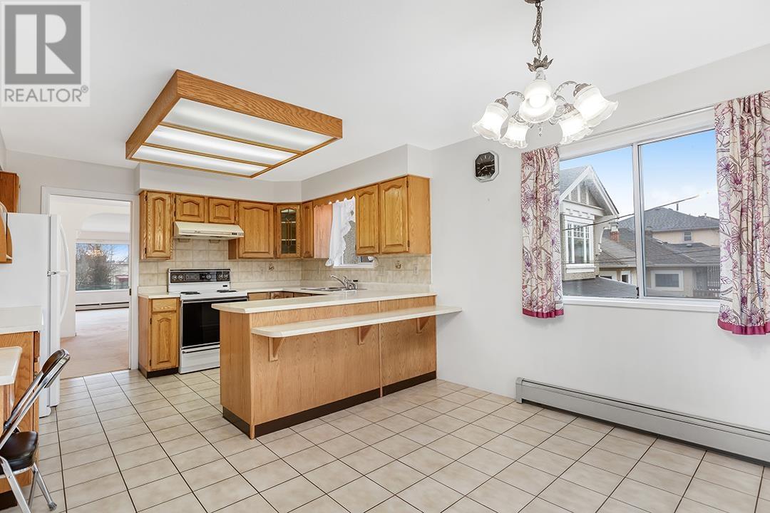 Listing Picture 9 of 25 : 68 W 27TH AVENUE, Vancouver / 溫哥華 - 魯藝地產 Yvonne Lu Group - MLS Medallion Club Member