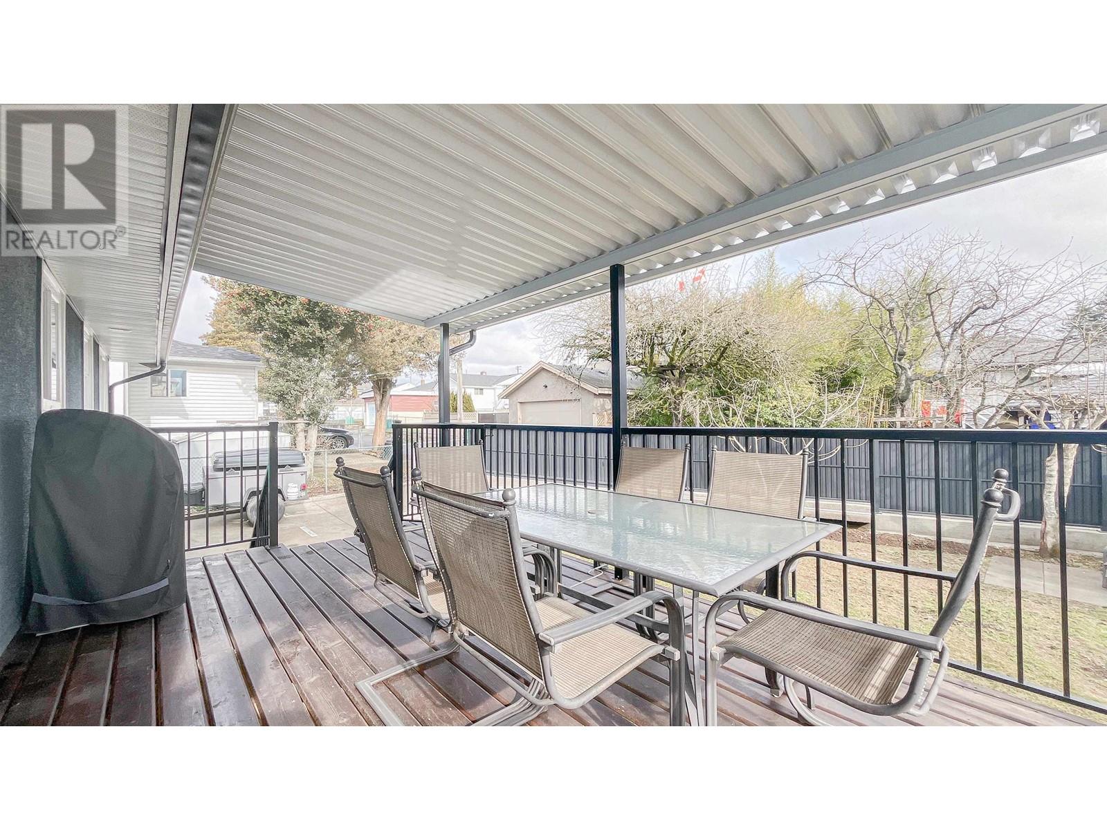 Listing Picture 19 of 21 : 5150 BOUNDARY ROAD, Burnaby / 本拿比 - 魯藝地產 Yvonne Lu Group - MLS Medallion Club Member