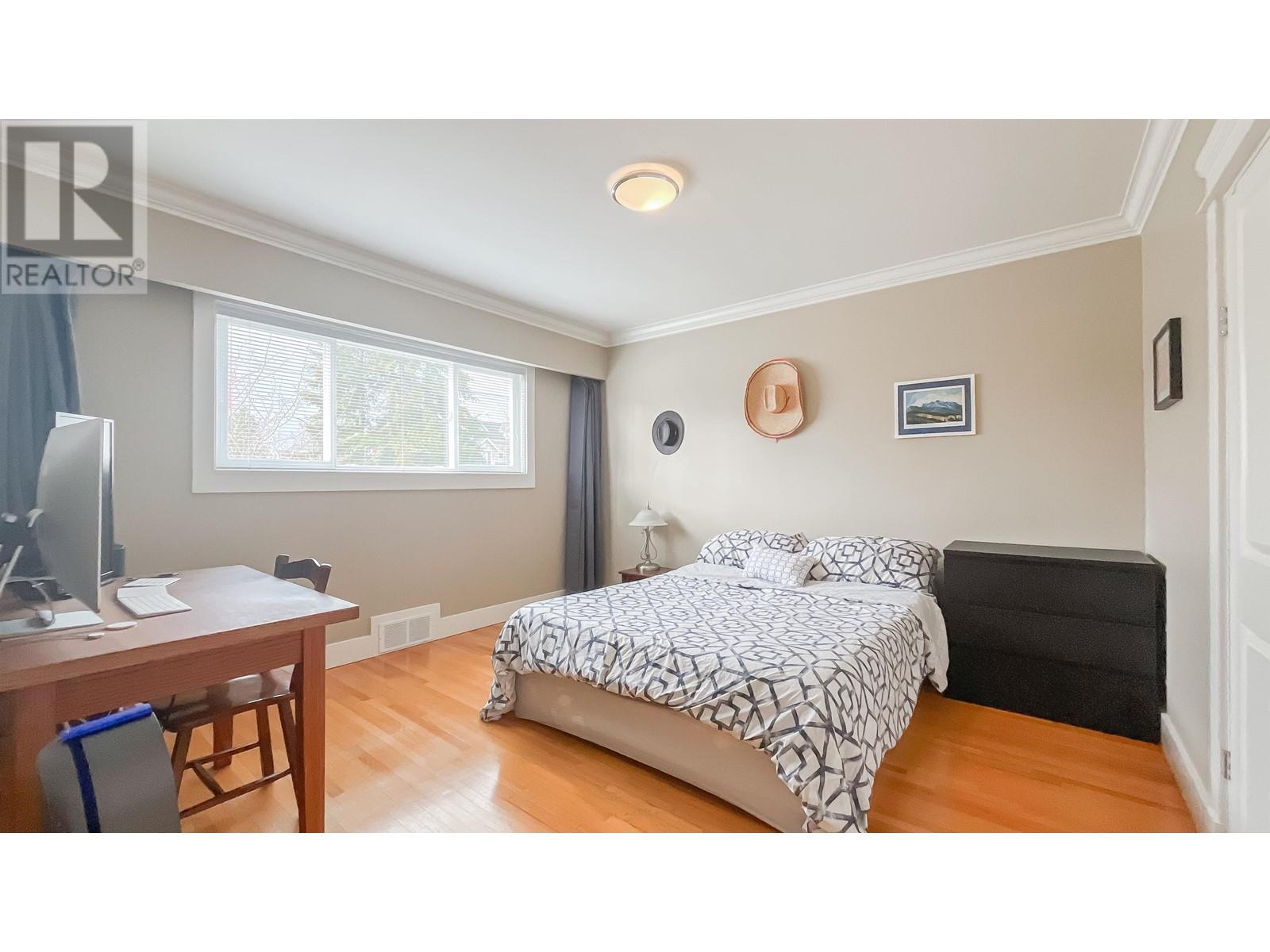 Listing Picture 8 of 21 : 5150 BOUNDARY ROAD, Burnaby / 本拿比 - 魯藝地產 Yvonne Lu Group - MLS Medallion Club Member