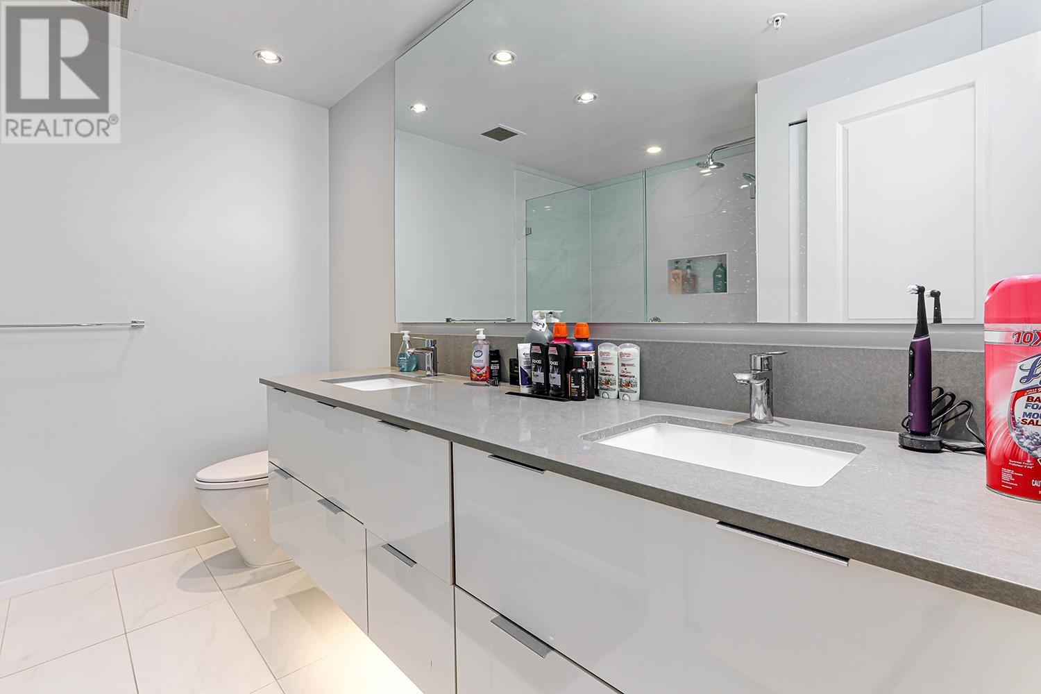 Listing Picture 19 of 32 : 3506 6638 DUNBLANE AVENUE, Burnaby / 本拿比 - 魯藝地產 Yvonne Lu Group - MLS Medallion Club Member
