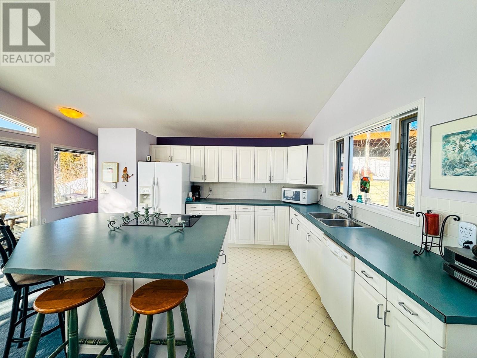 2000 Indian Beach Road Unit# 153, Windermere, British Columbia  V0B 2L2 - Photo 7 - 10335633