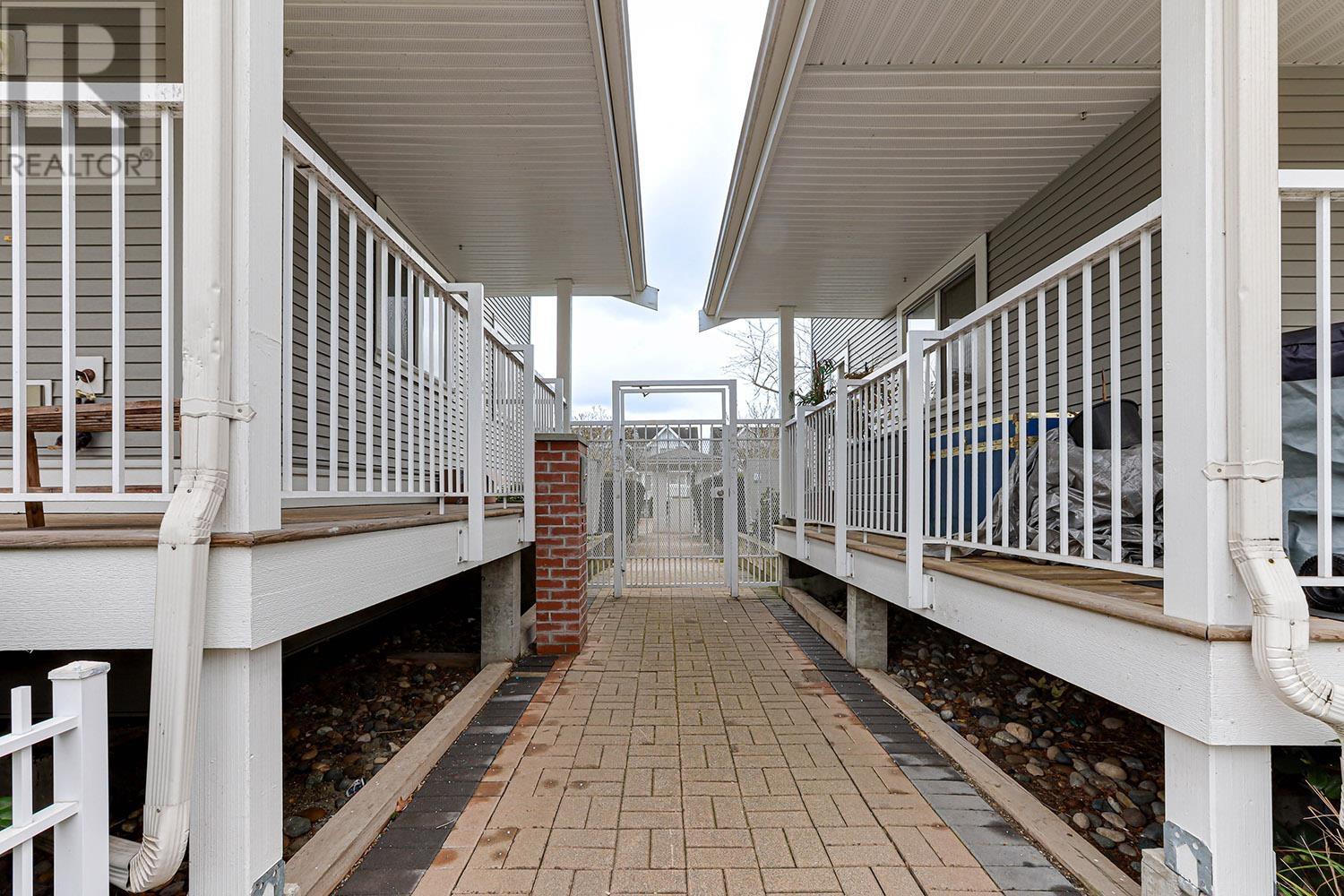 30 7370 Stride Avenue, Burnaby, British Columbia  V3N 5E6 - Photo 37 - R2969244