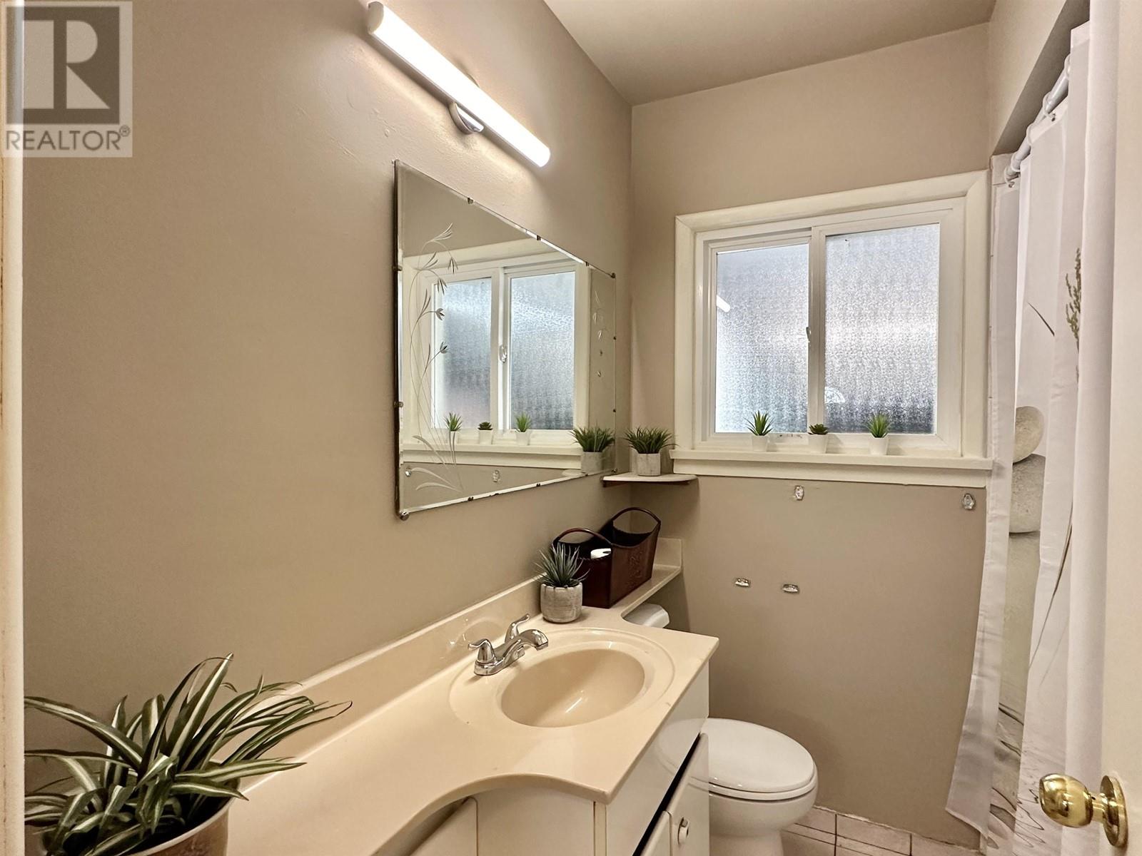 3788 Linwood Street, Burnaby, British Columbia  V5G 1N5 - Photo 10 - R2958549
