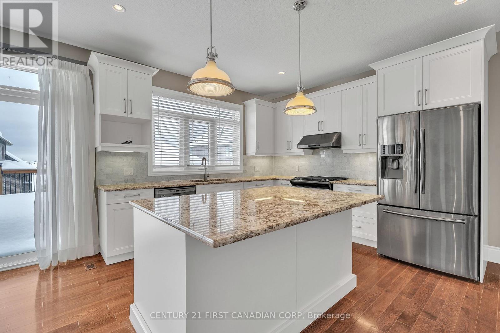 Photo 12 of 41 for 2258 Dauncey Crescent