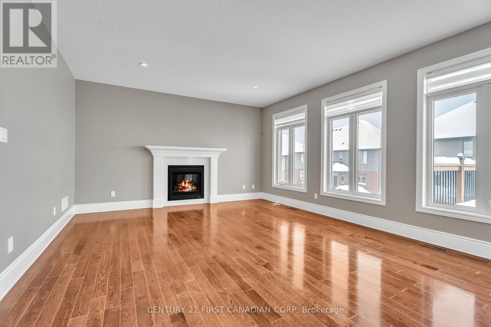 Photo 17 of 41 for 2258 Dauncey Crescent