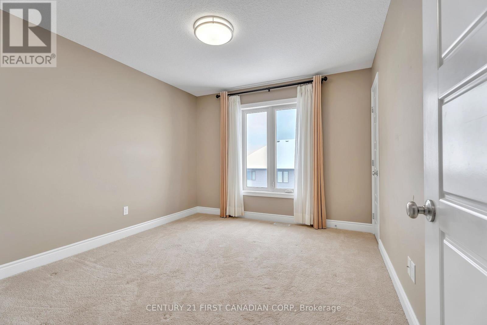 Photo 24 of 41 for 2258 Dauncey Crescent