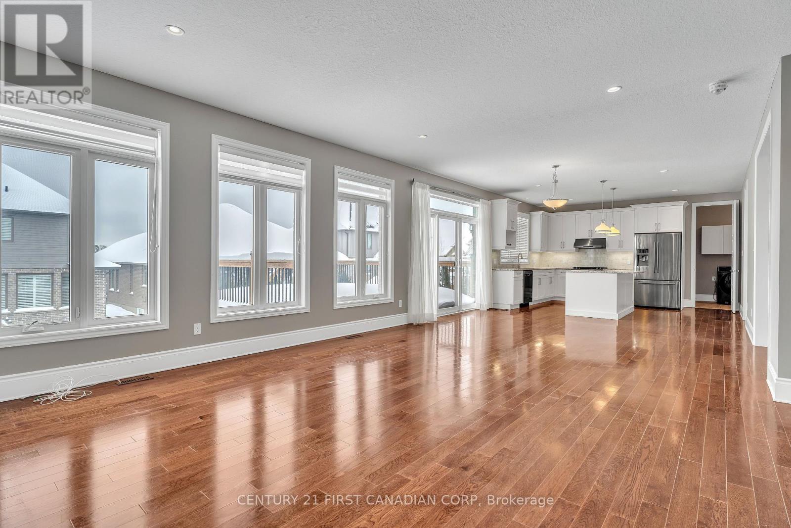 Photo 9 of 41 for 2258 Dauncey Crescent