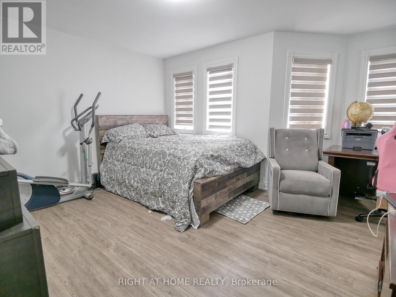 79 Fieldnest Crescent, Whitby, Ontario  L1R 1Z7 - Photo 9 - E11979139