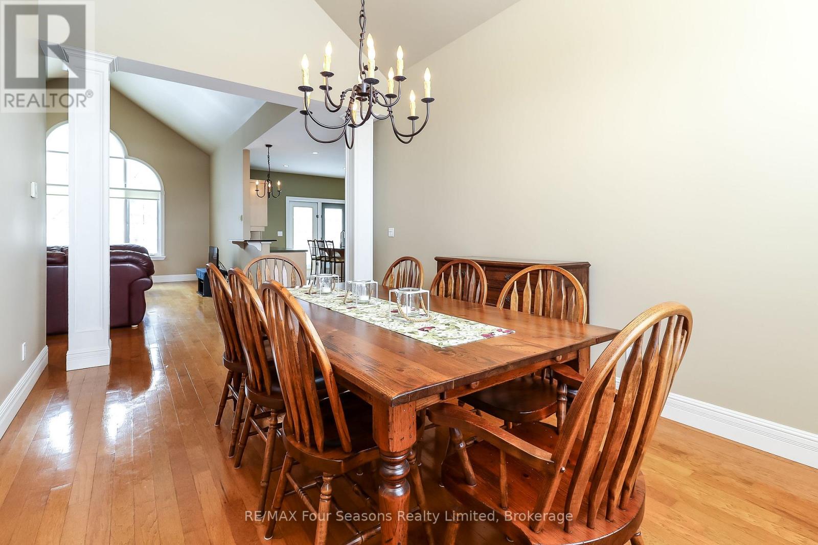 116 Augusta Crescent, Blue Mountains, Ontario  L9Y 0K7 - Photo 11 - X11985600